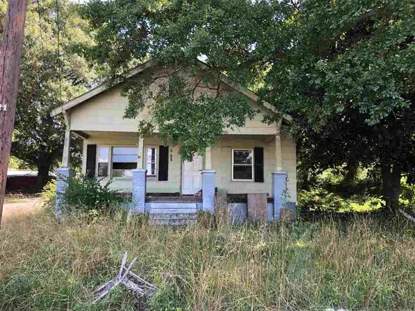 207 Hawkins St, Wellford, SC 29385