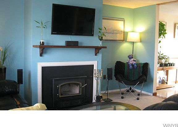 4th image of 111 Le Havre Dr