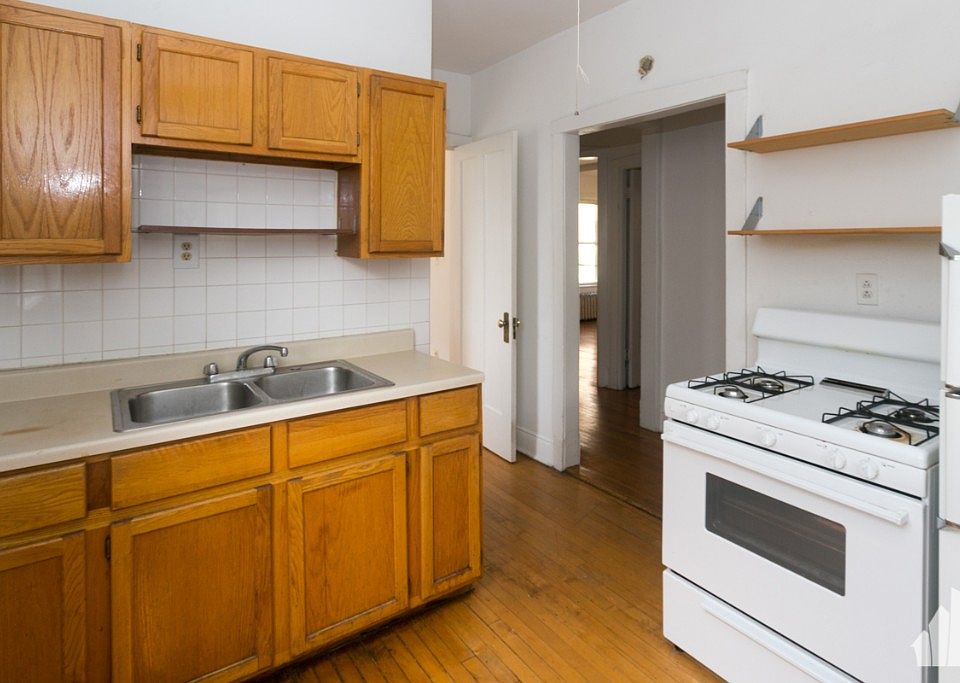 1st image of 5055 N Damen Ave #1E