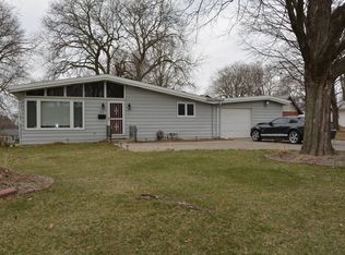 1016 63rd St, Windsor Heights, IA 50324