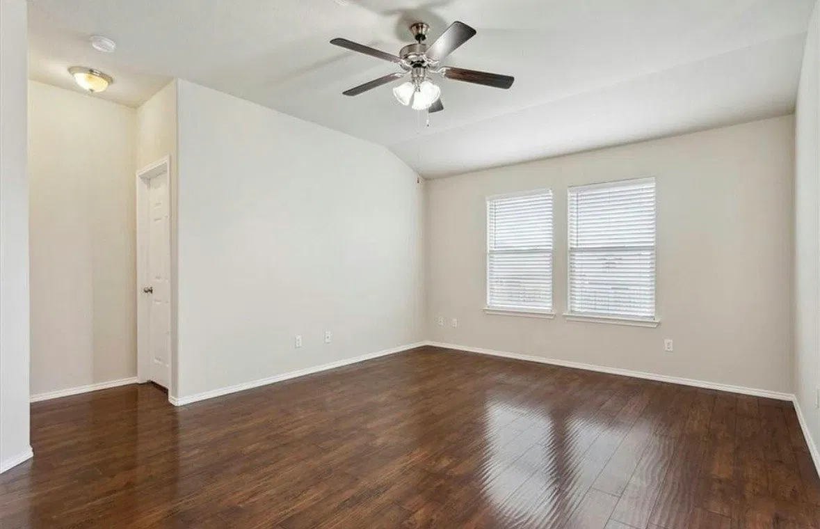 2812 Samson Drive — Photo 3