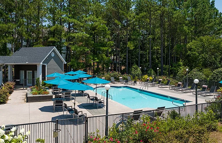 The Falls and Woods of Hoover Apartments — Photo 30
