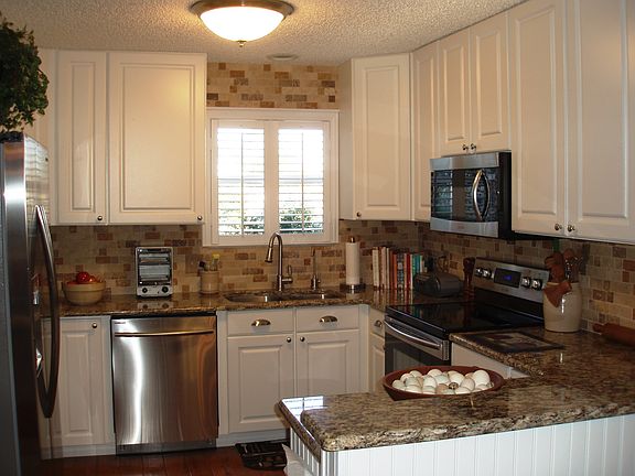 5th image of 1584 Tallowtree Dr