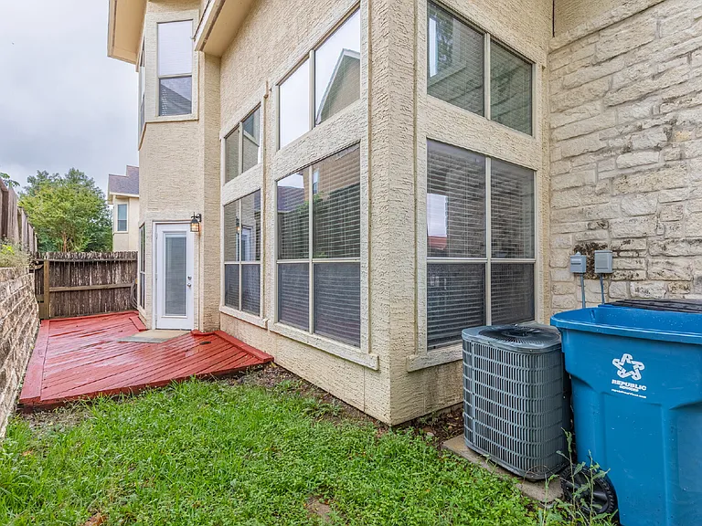 22216 Park Summit Cv — Photo 38