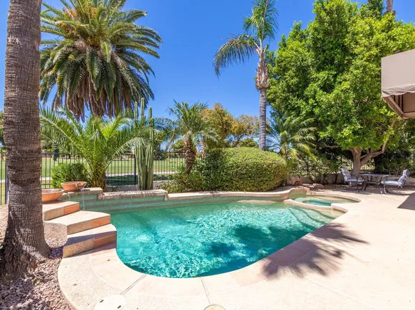 4738 N Greenview Cir W, Litchfield Park, AZ 85340