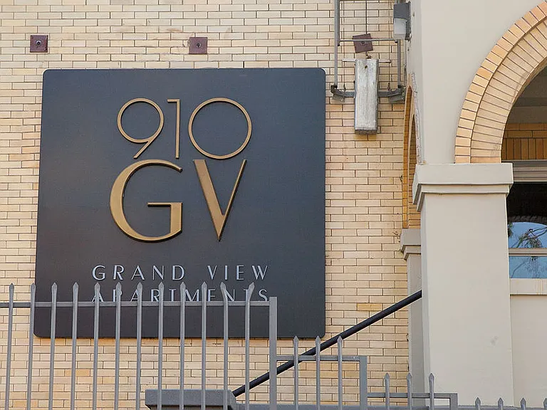 Grand View Apartments — Photo 16