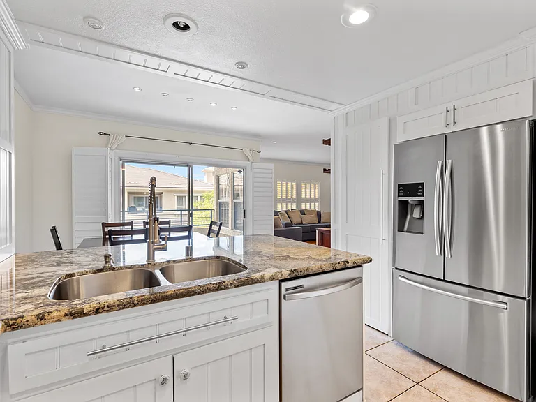 830 Picotte St #203 — Photo 4