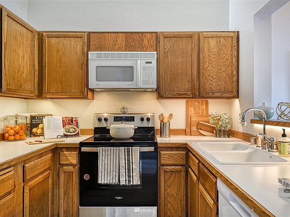5th image of 1002 S 312th St APT 136