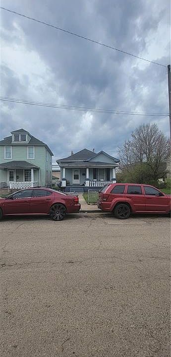 2nd image of 1320 Morris Ave