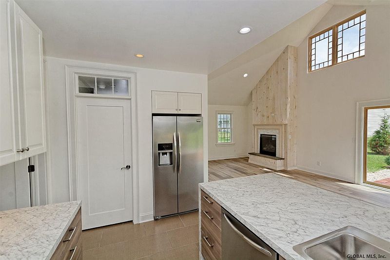 4th image of 4001- Lot 6 CHATHAM Street