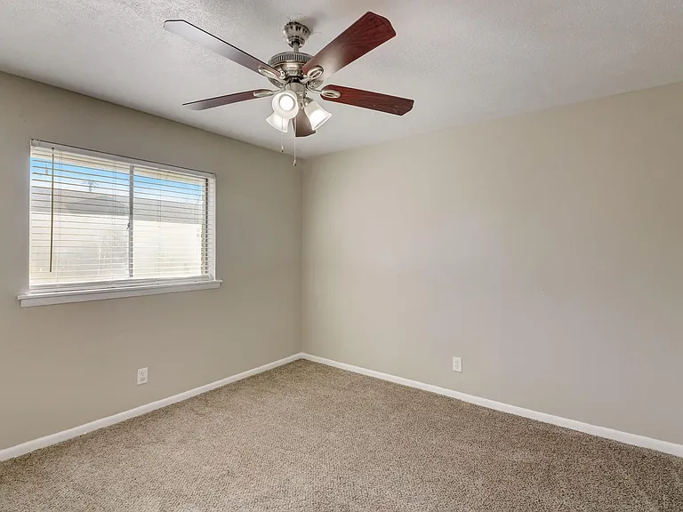 Polk Villas — Photo 25