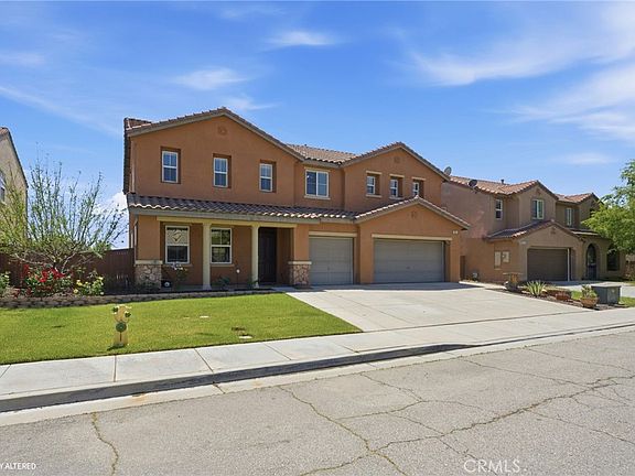 3rd image of 1447 Daffodil Way