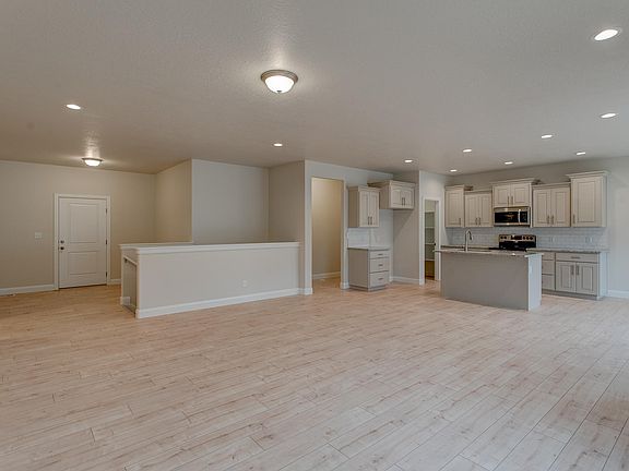 3rd image of 1512 W 600 N #Ge04