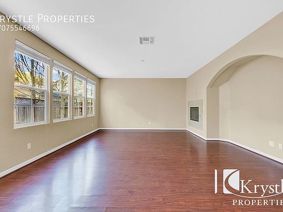 5th image of 7244 Willow Creek Cir