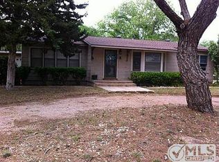 620 S 3rd St, Clyde, TX 79510