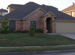 839 Evergreen Ln, Burleson, TX 76028