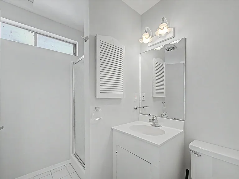 2723 Nottingham St — Photo 35