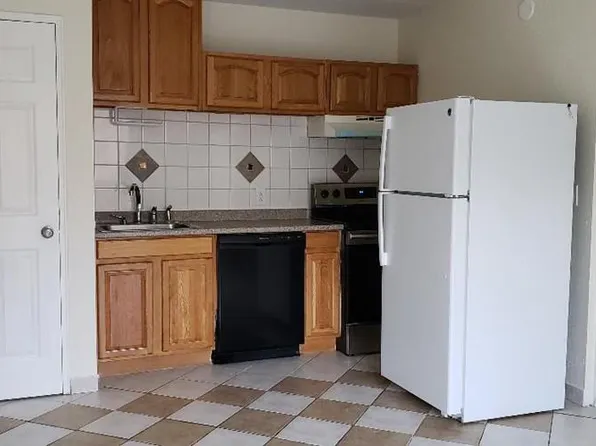 126 Beaver St APT 165, Framingham, MA 01702