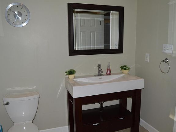 3rd image of 1762 Smyers Dr