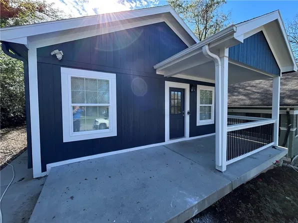 1111 Kimball Ave, Kansas City, KS 66104