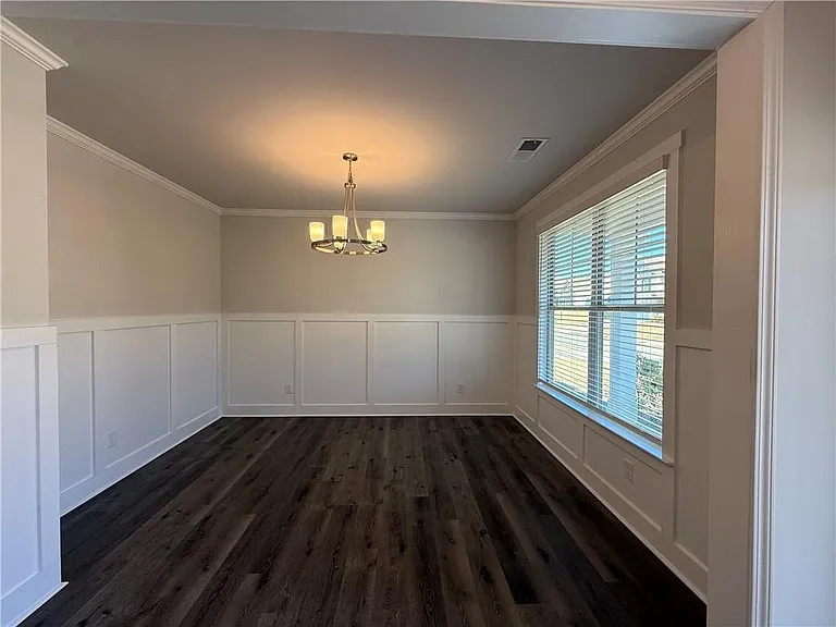 345 Hellen Valley Dr — Photo 5