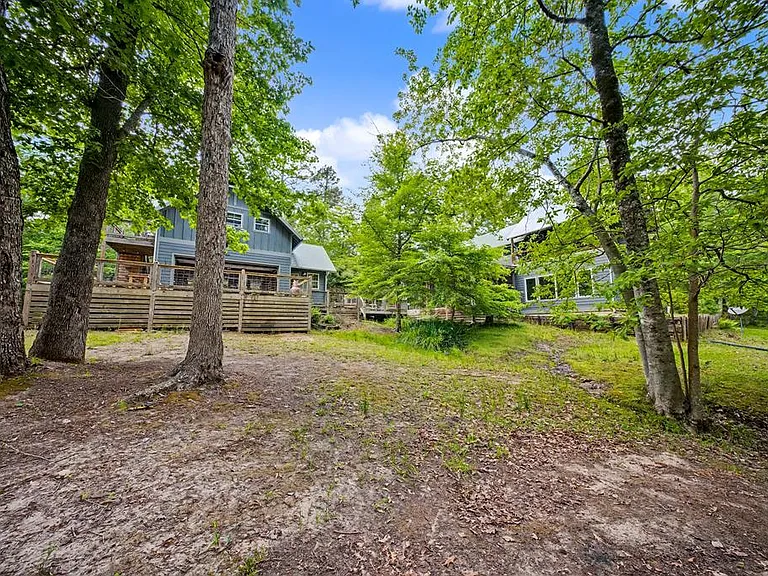 160 Delcrest Dr — Photo 43