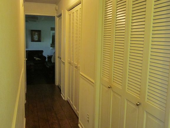 5th image of 3301 S Ward Ave