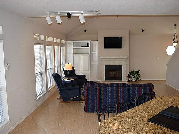 5th image of 426 Windward Way