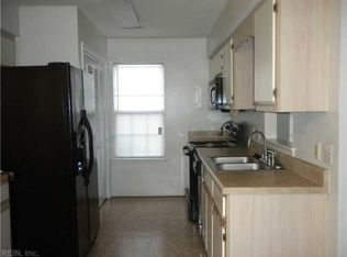 23 N Lake Loop, Hampton, VA 23666