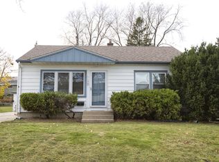 4159 S Packard Ave, Saint Francis, WI 53235