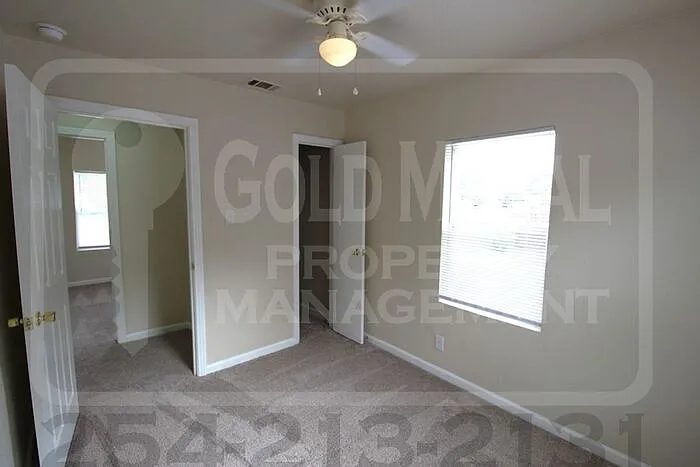609 Sunset Ln #C — Photo 14