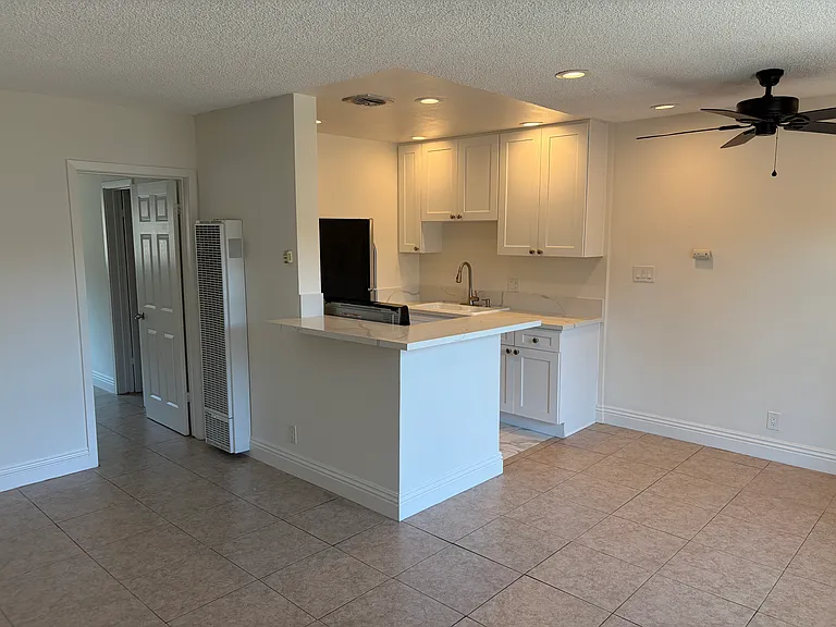 4615 N Bellflower Blvd #D — Photo 1