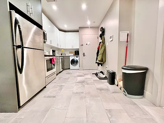 Rented by ERNY LLC | media 3