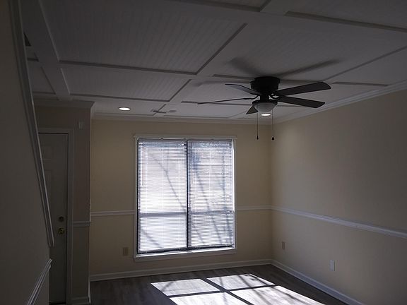 5th image of 1412 Camp Rd APT A
