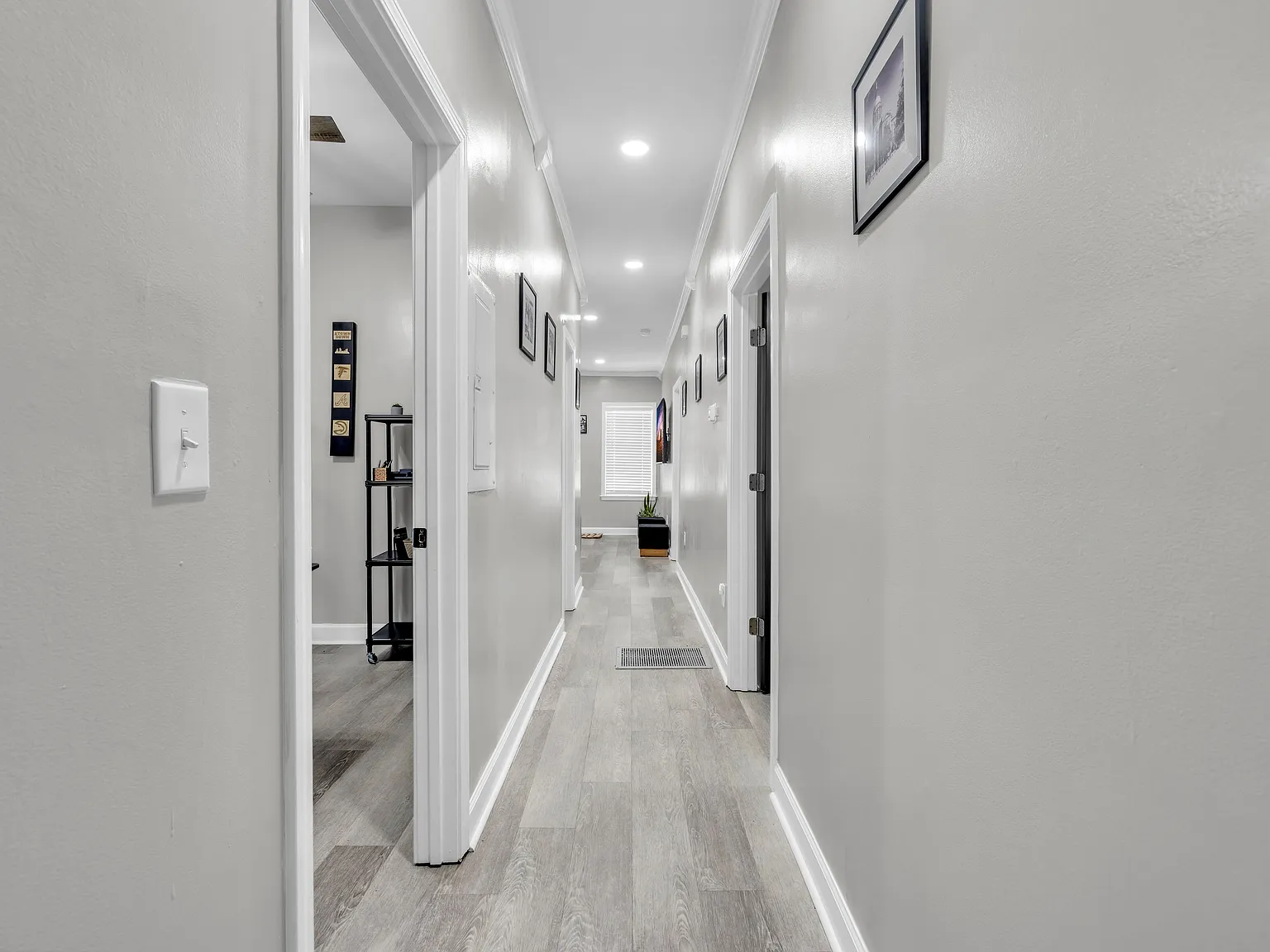 2 bed, 1150 sqft, $2,600 — Photo 2