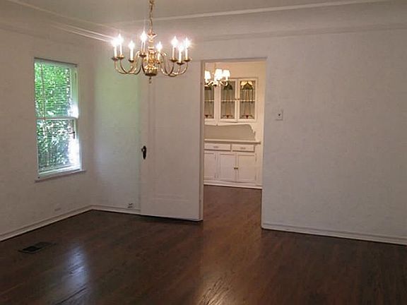 dining room, I have table in here but happy to remove