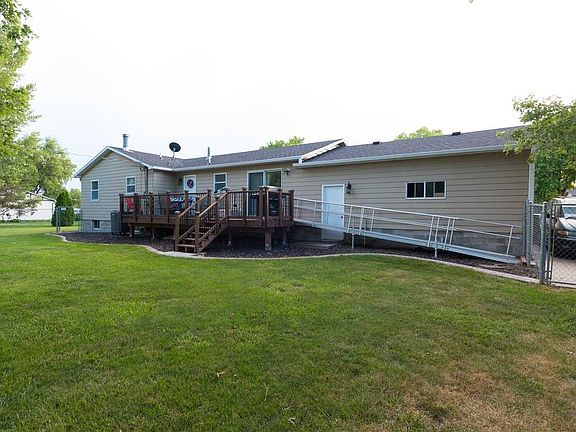 3rd image of 1117 10th Ave
