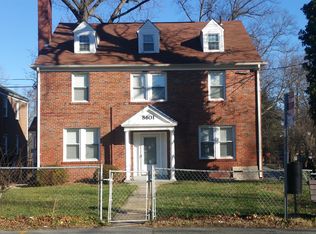 8601 Flower Ave APT 1, Takoma Park, MD 20912