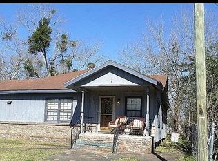 1610 Roach St, Mobile, AL 36617