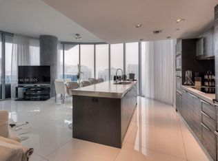 200 Biscayne Boulevard Way APT 4400, Miami, FL 33131