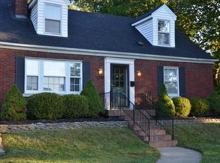 4205 Winchester Rd, Saint Matthews, KY 40207