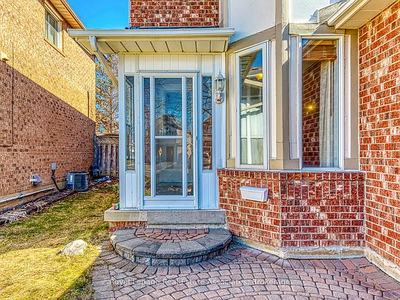 5th image of 49 Letty Ave