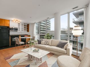 600 Fleet St #727, Toronto, ON M5V 1B7