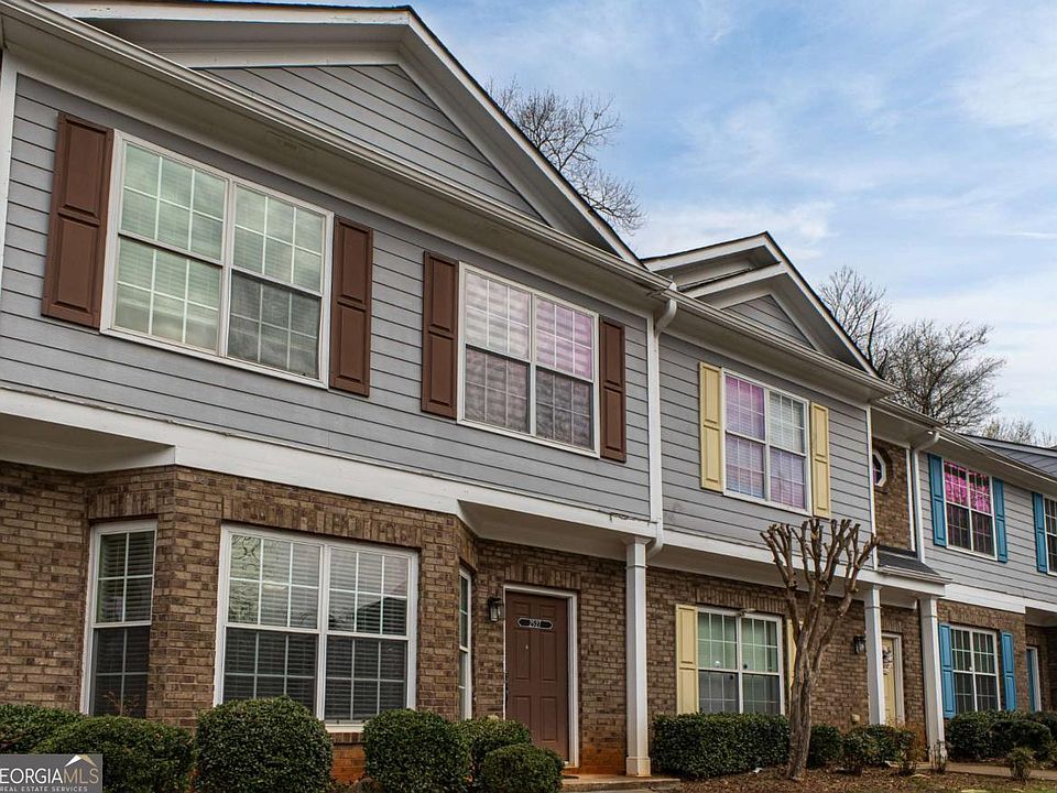 1st image of 2527 Walden Lake Dr