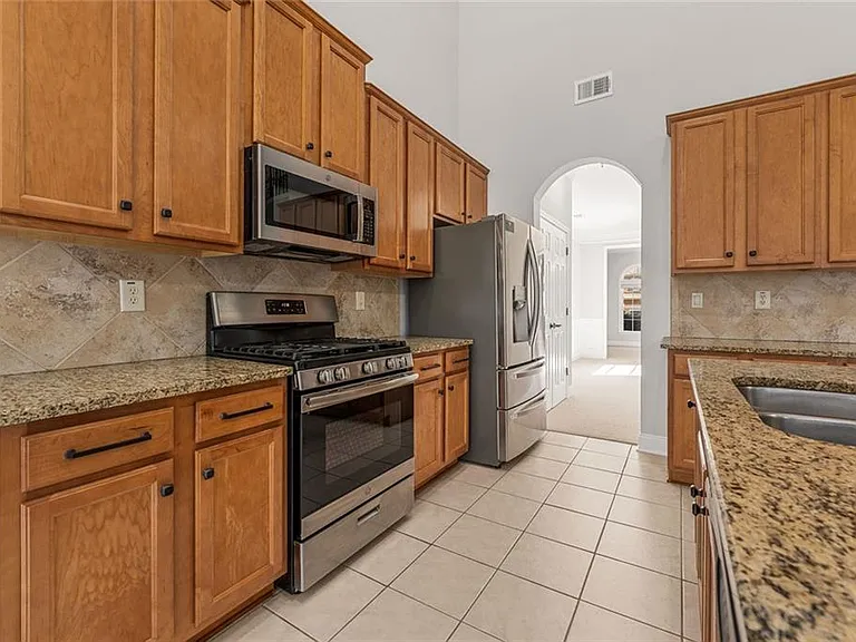 3329 Rosecliff Trce — Photo 16