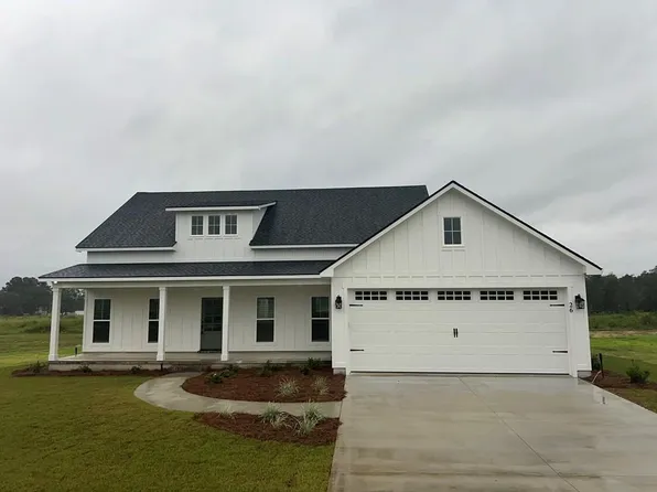 26 Waters Edge Way, Tifton, GA 31793