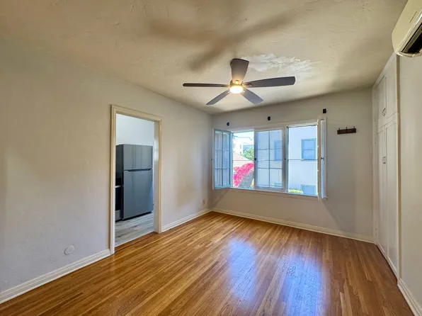 697 & 701 Mira Monte Pl, Pasadena, CA 91101