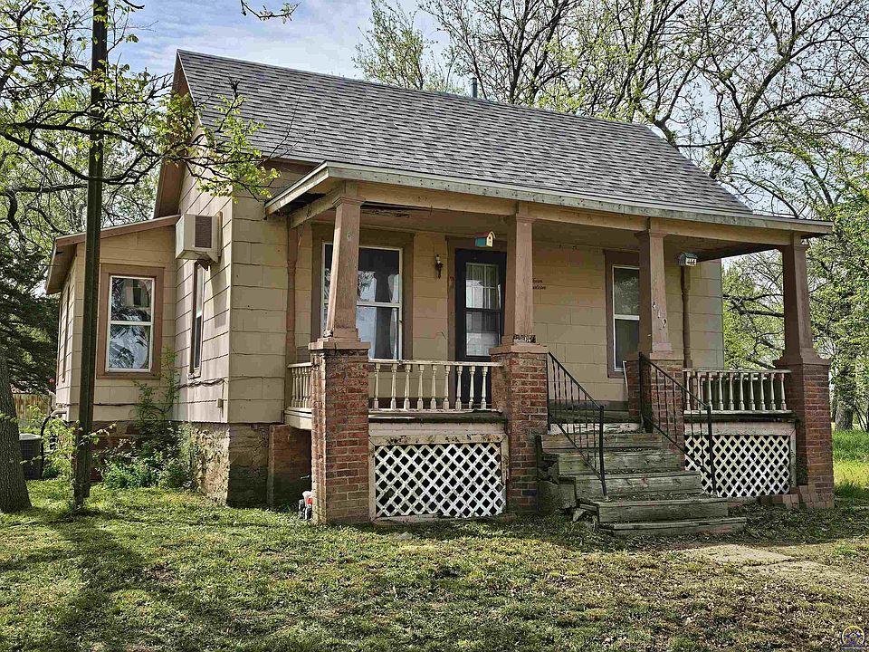1st image of 419 N 5th St