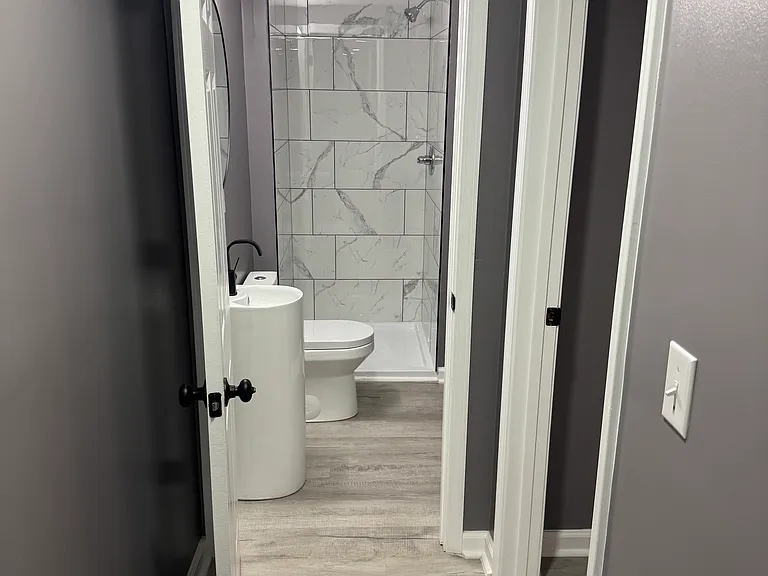 6370 University Pkwy #B — Photo 7