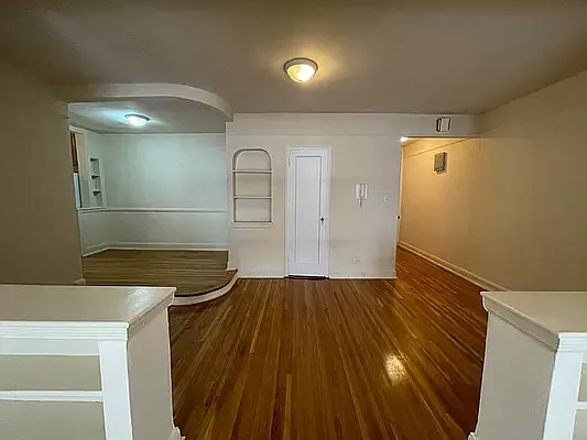 Rented by Contact Realty | media 4